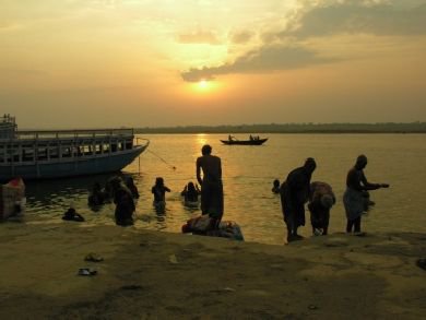 Motorradreise Indien Ganges bei Benares